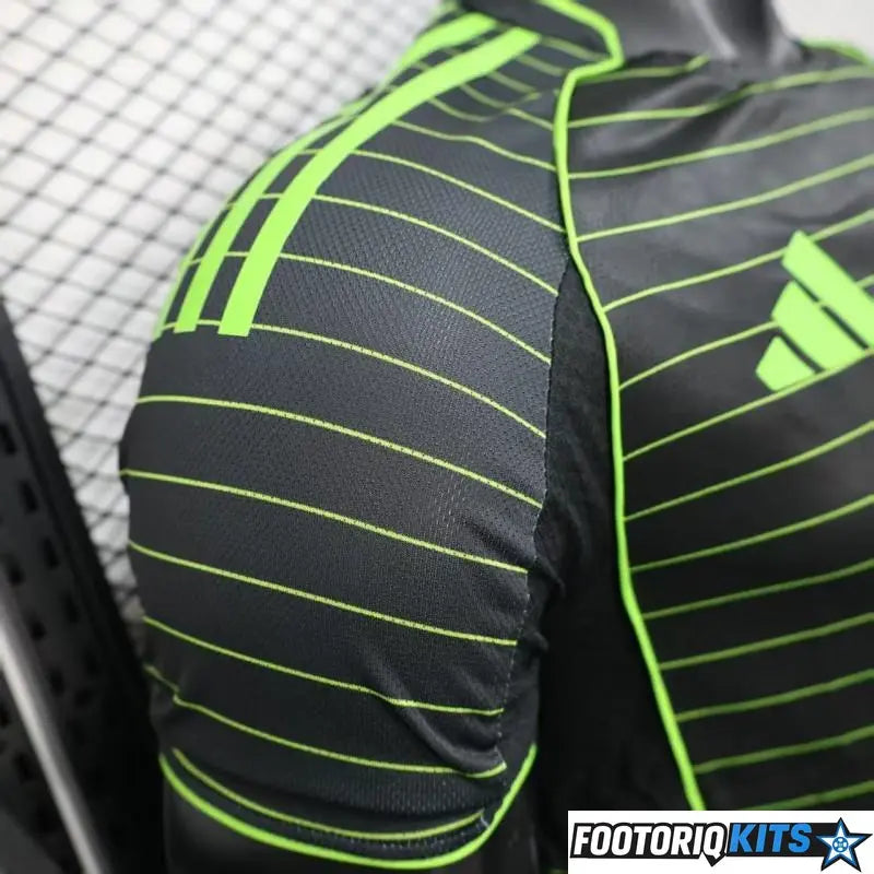 {{ product_title }} - maillot de football adulte et enfant personnalisable