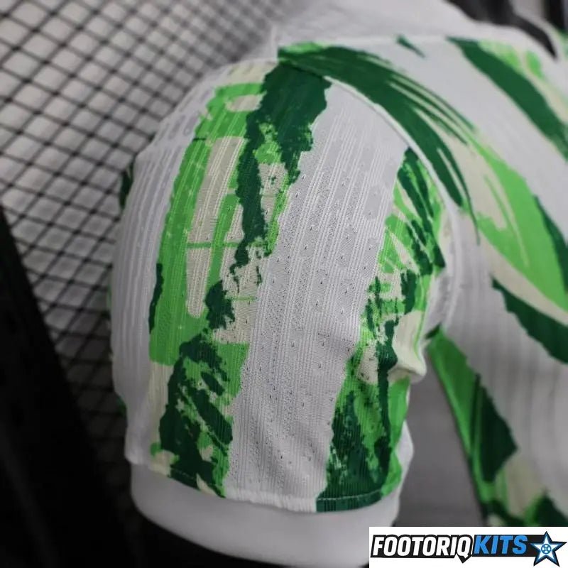 {{ product_title }} - maillot de football adulte et enfant personnalisable