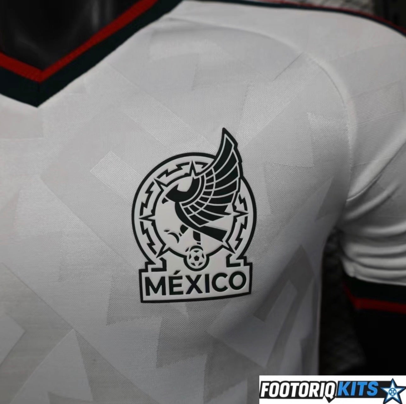 {{ product_title }} - maillot de football adulte et enfant personnalisable