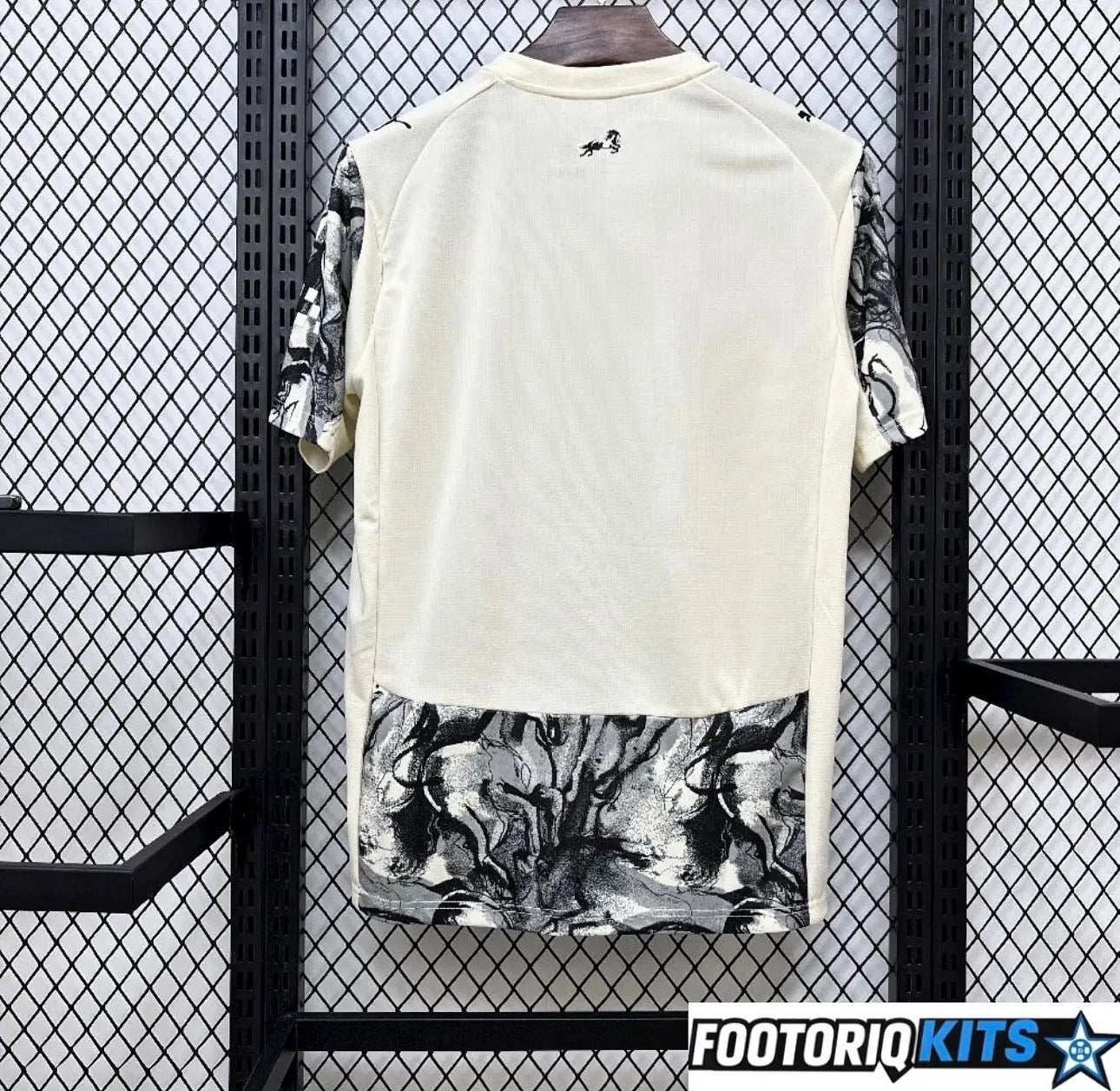 {{ product_title }} - maillot de football adulte et enfant personnalisable
