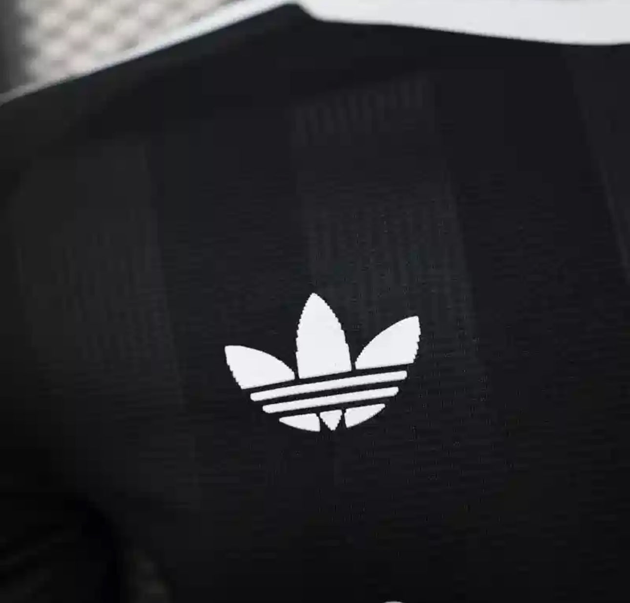 Liverpool Heim-Torwarttrikot Schwarz 25/26