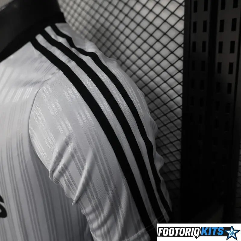 {{ product_title }} - maillot de football adulte et enfant personnalisable