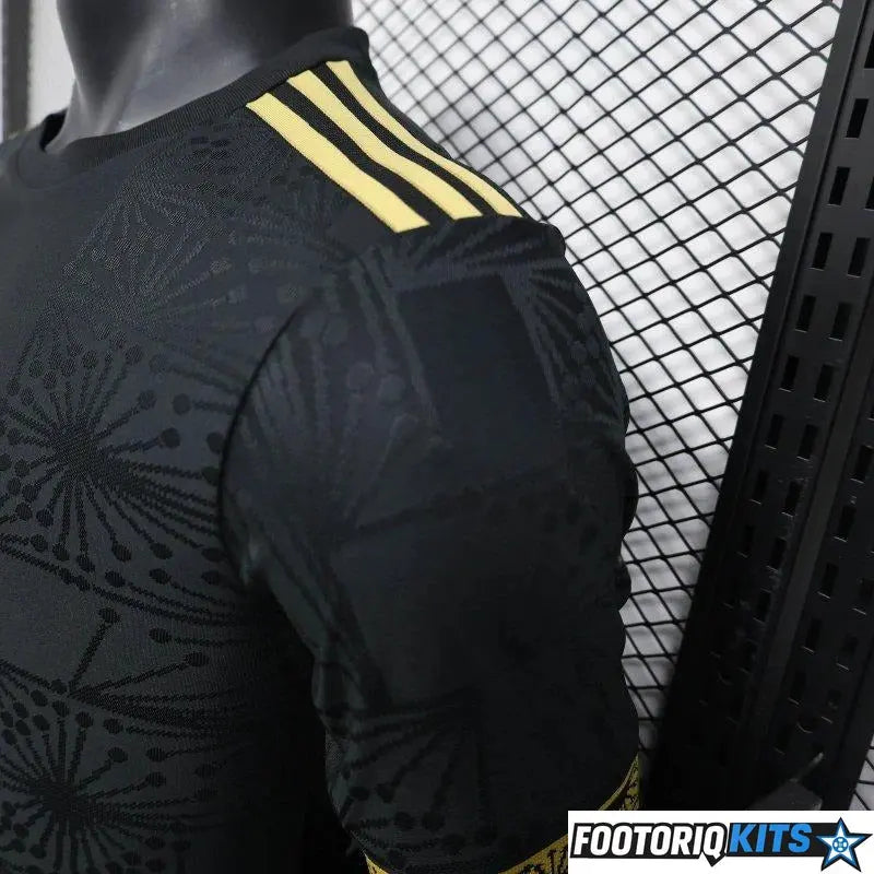 {{ product_title }} - maillot de football adulte et enfant personnalisable