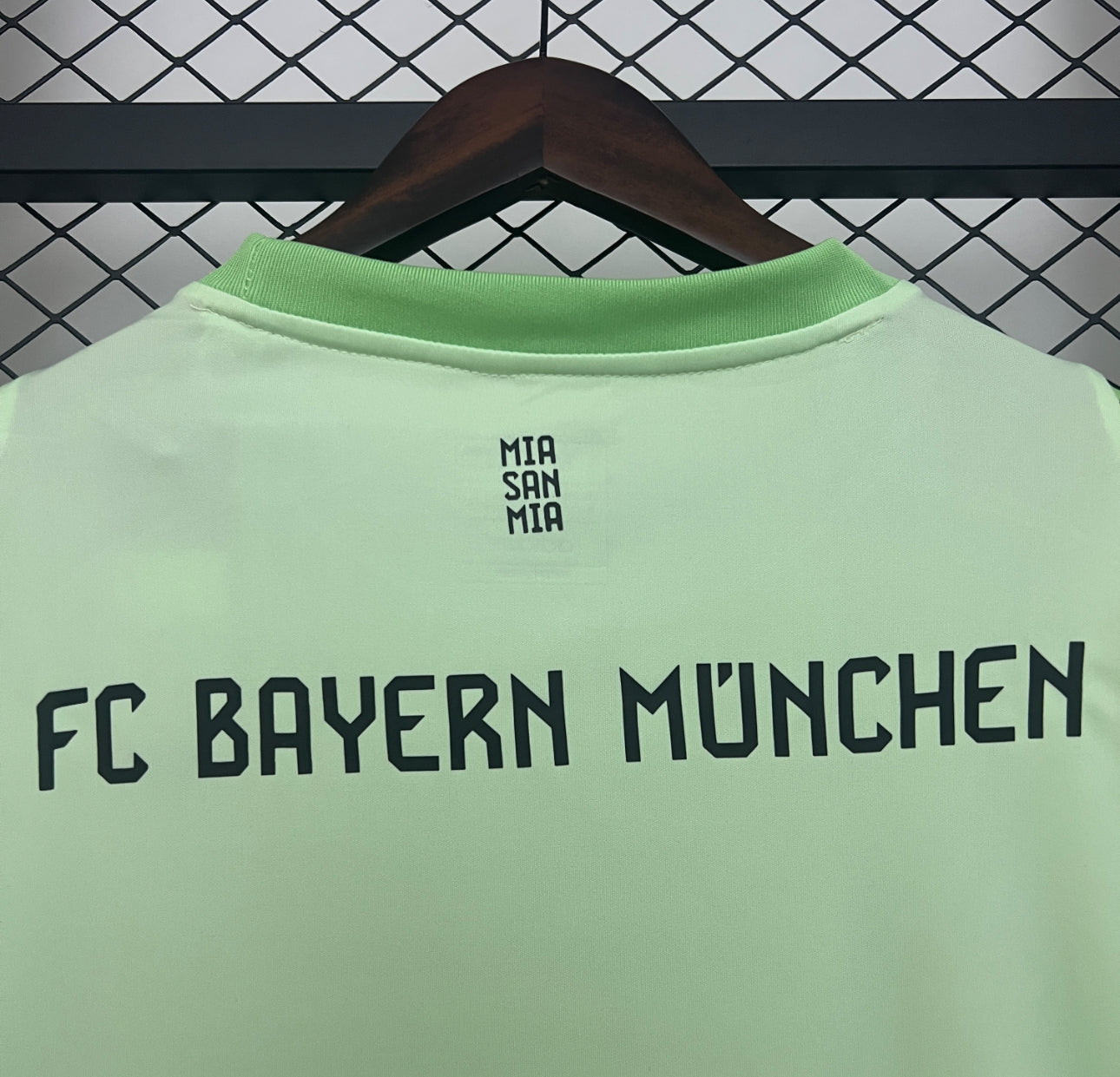 FC Bayern Goalkeeper Jersey 25/26