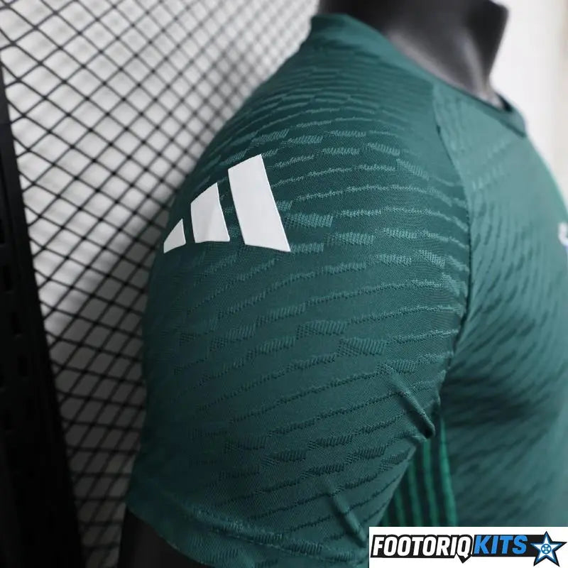 {{ product_title }} - maillot de football adulte et enfant personnalisable