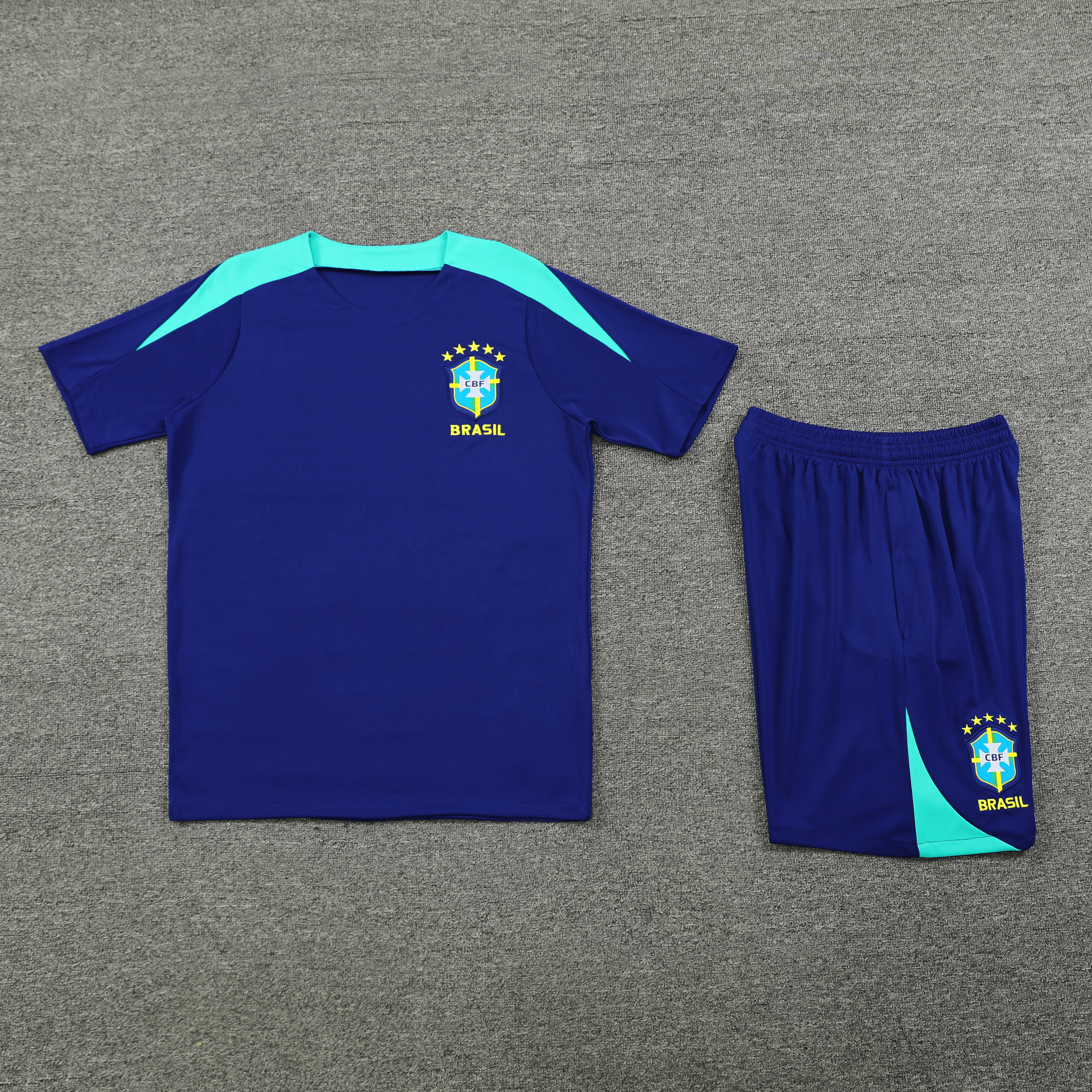 Adult Training Kit Brazil 24/25