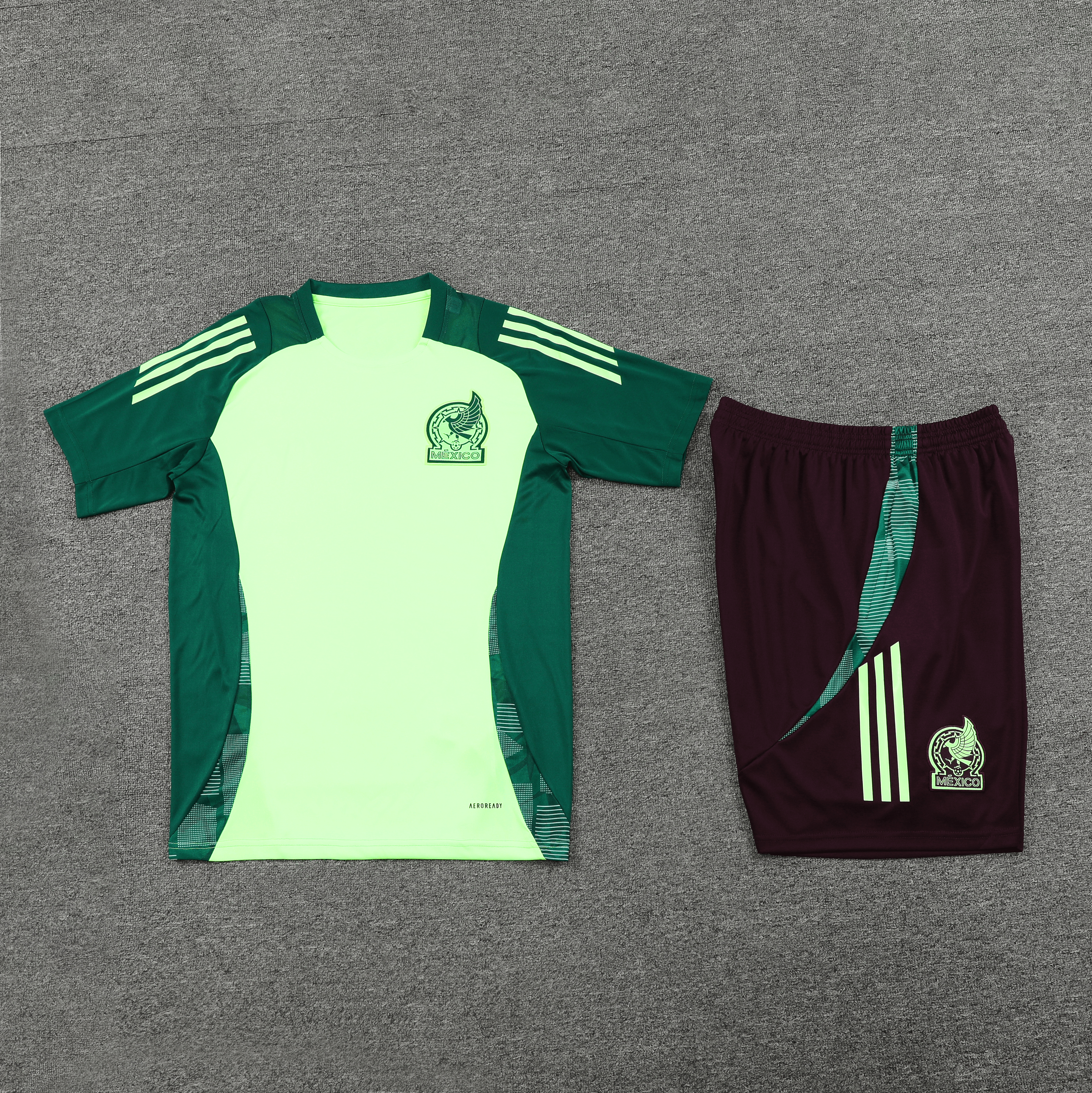 Adult Training Kit Mexico 24/25