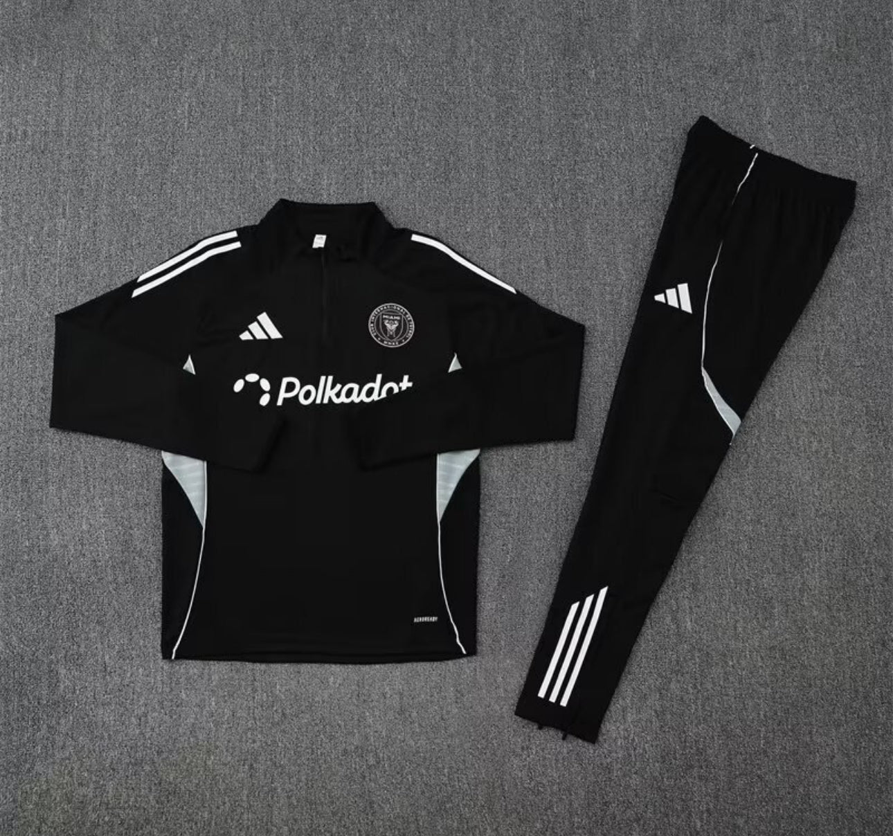 Footoriq Kits: La Zone Du Peuple