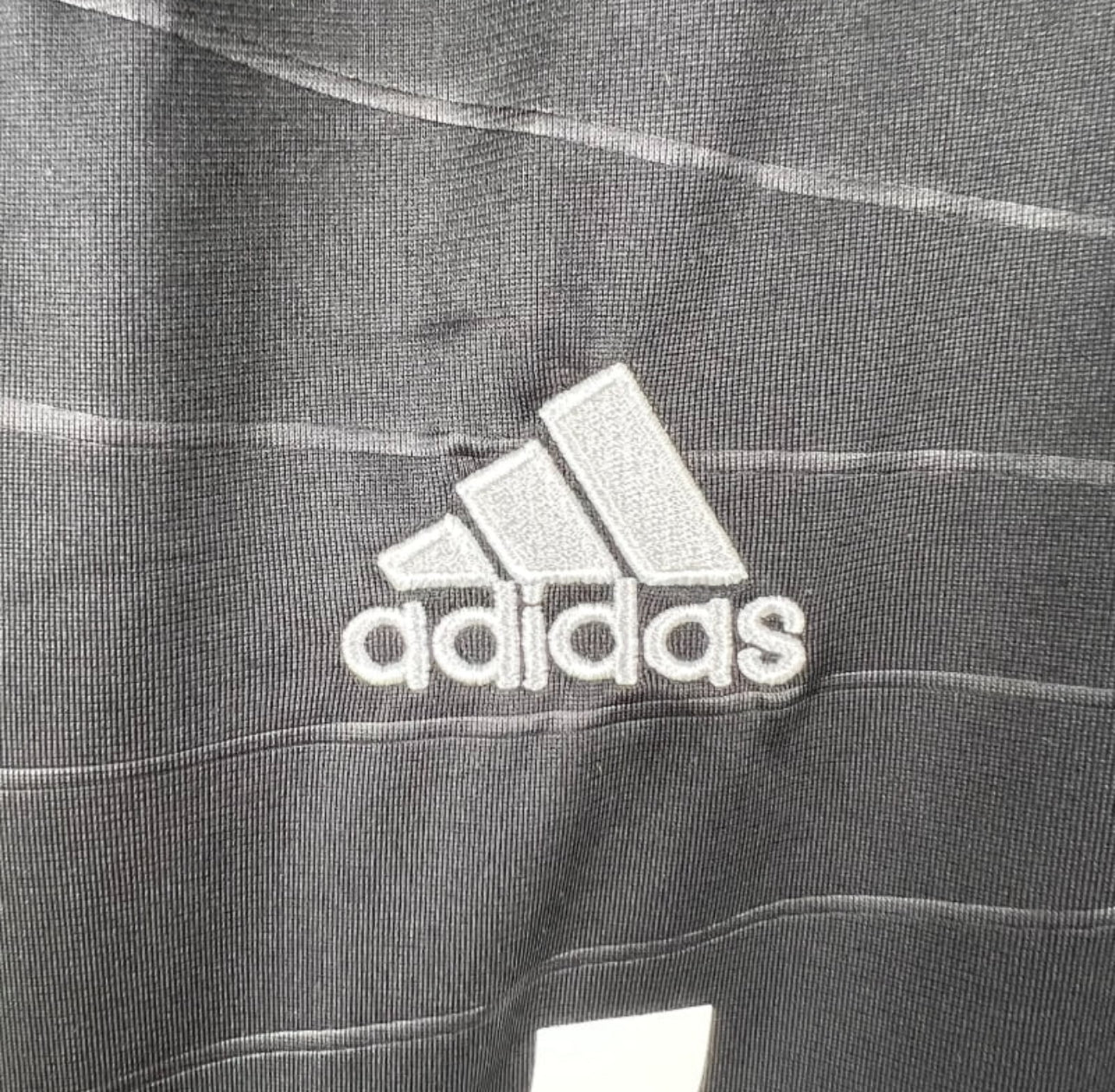 Maillot Rétro Real Madrid Extérieur Noir 10/11