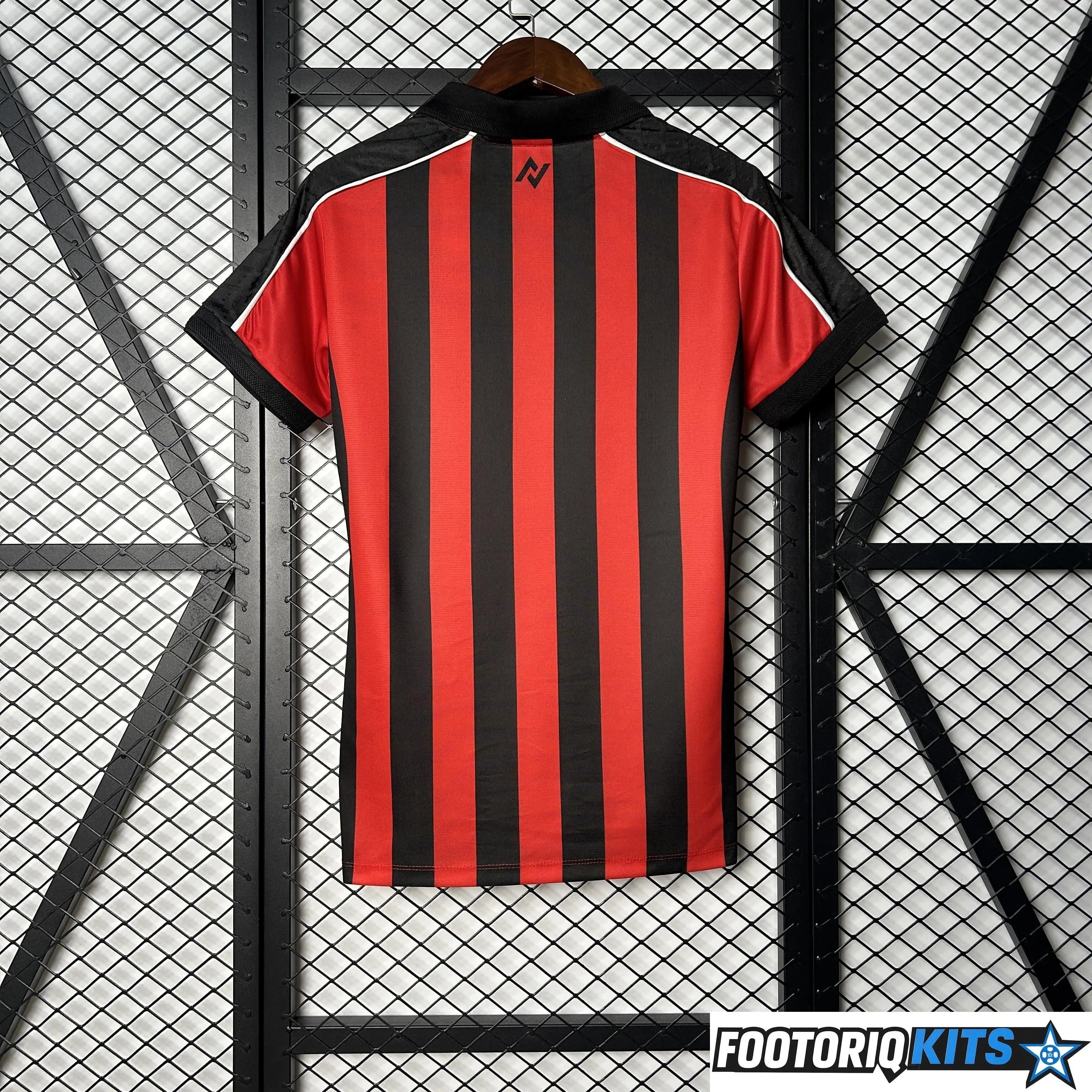 {{ product_title }} - maillot de football adulte et enfant personnalisable