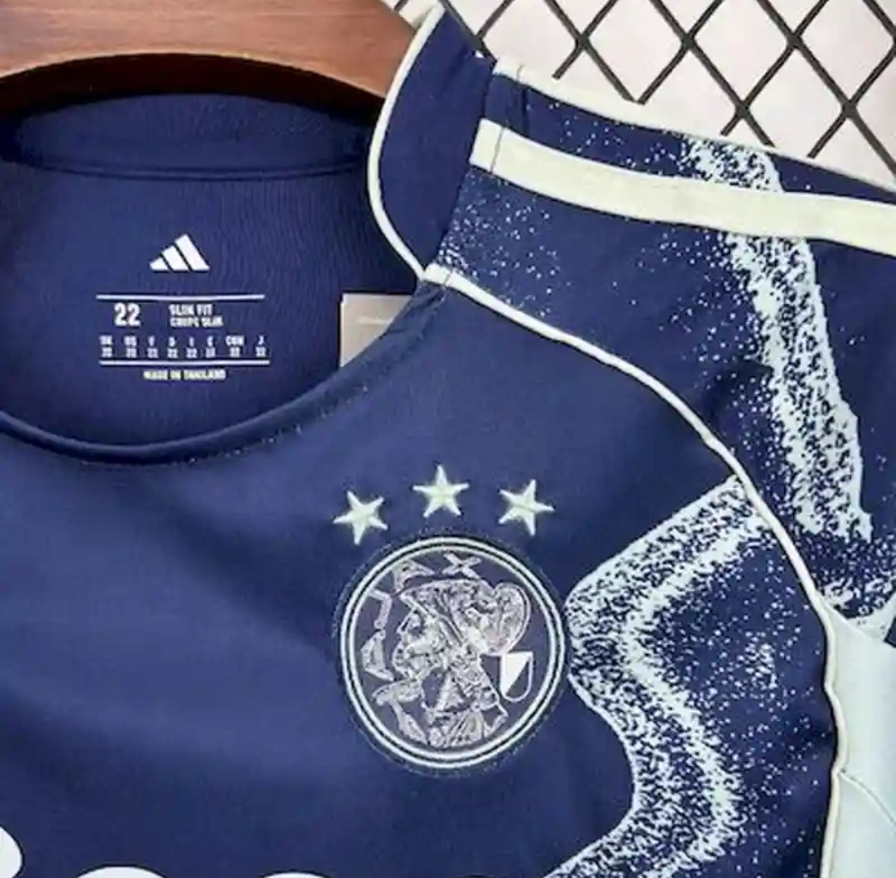 Ajax Away Kids Kit 25/26