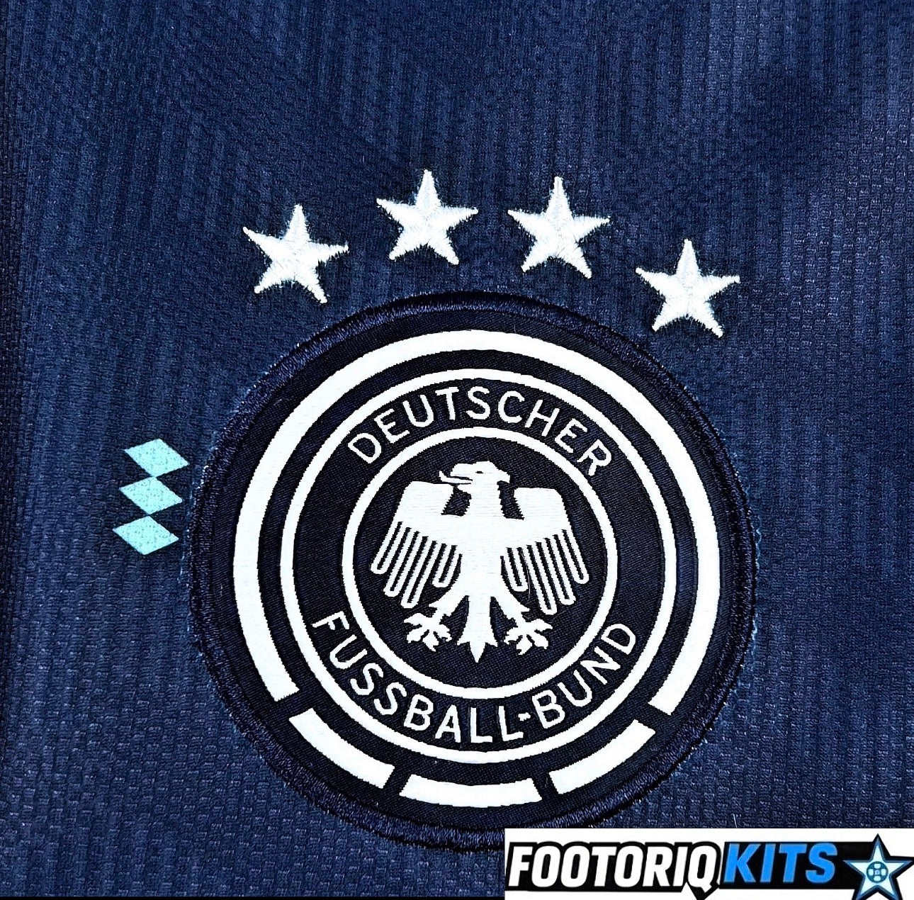 {{ product_title }} - maillot de football adulte et enfant personnalisable