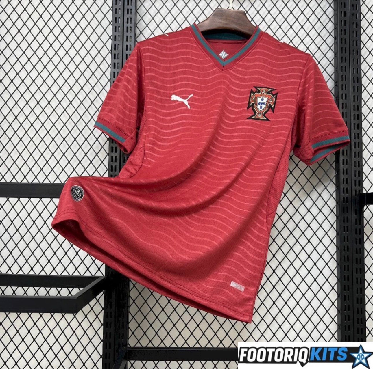 Footoriq Kits: La Zone Du Peuple