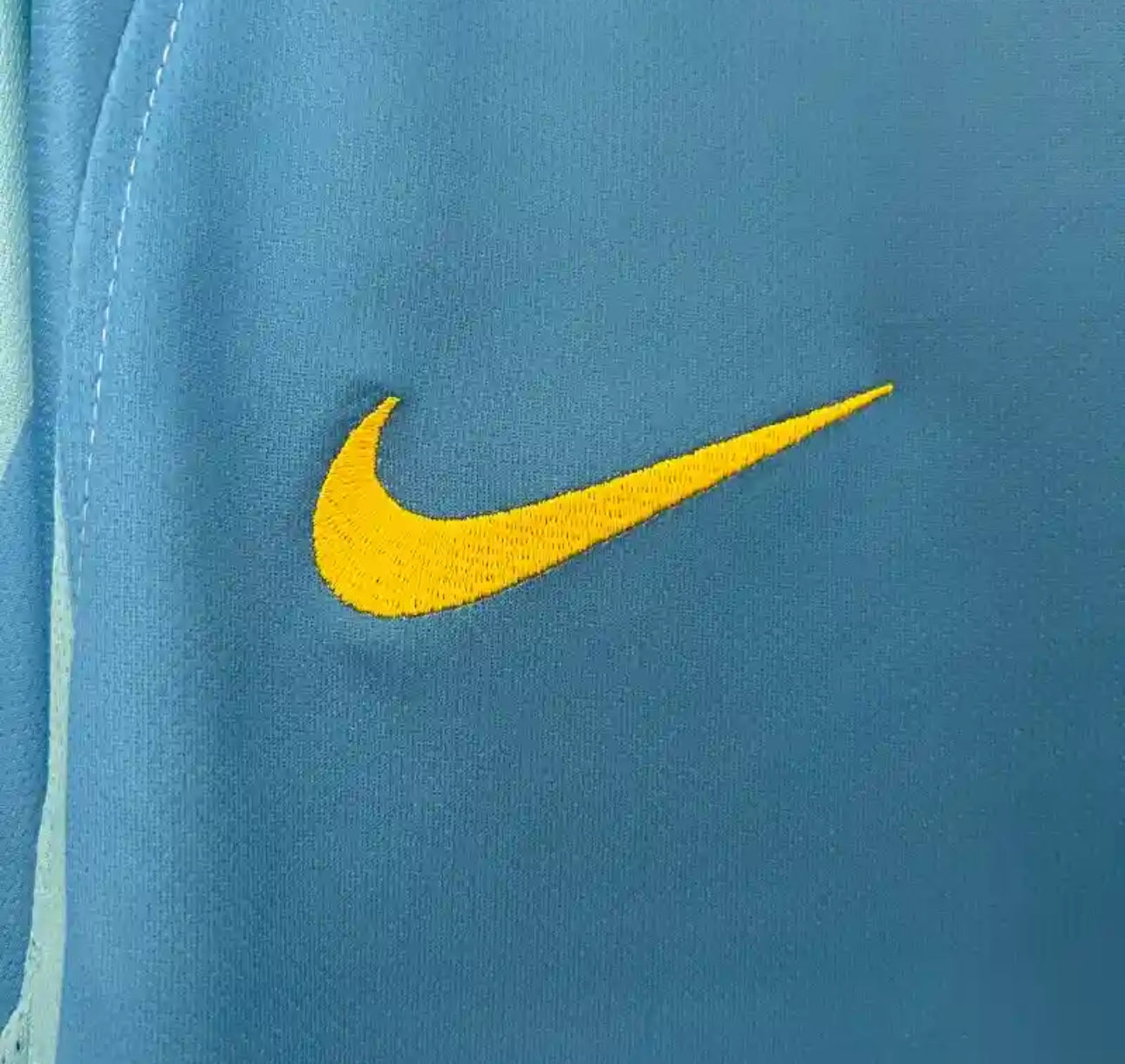 FC Barcelona Retro Away Blue Jersey 07/08