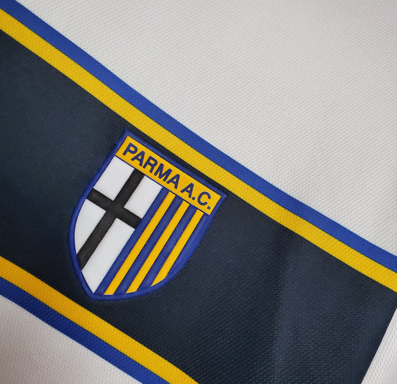 Parma Retro Away Jersey 03/04