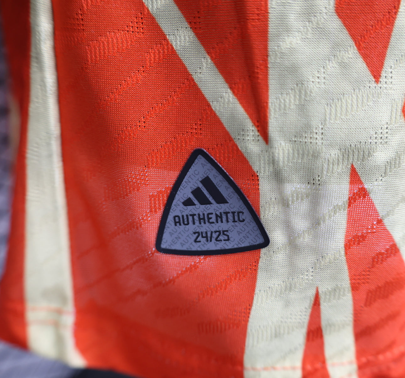 Maillot FC Bayern Spécial Orange 24/25