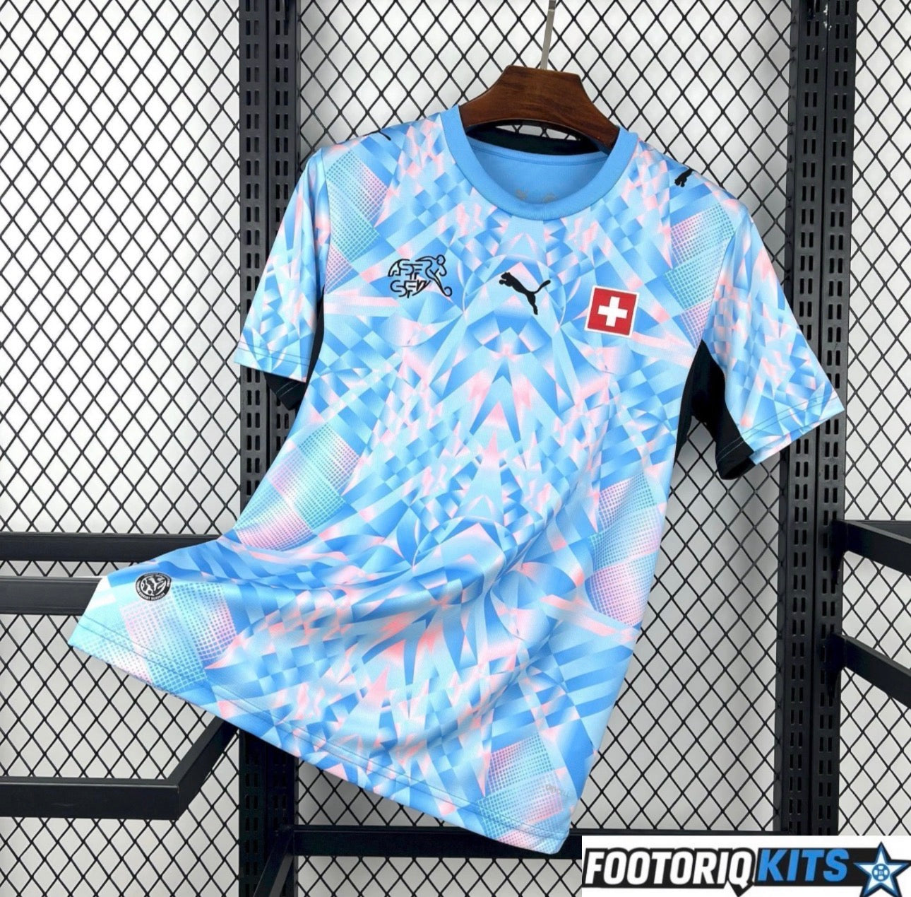 Footoriq Kits: La Zone Du Peuple