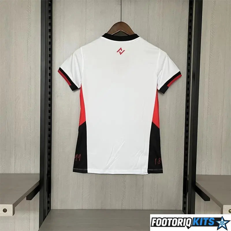{{ product_title }} - maillot de football adulte et enfant personnalisable
