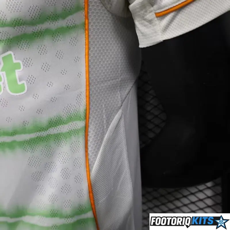 {{ product_title }} - maillot de football adulte et enfant personnalisable