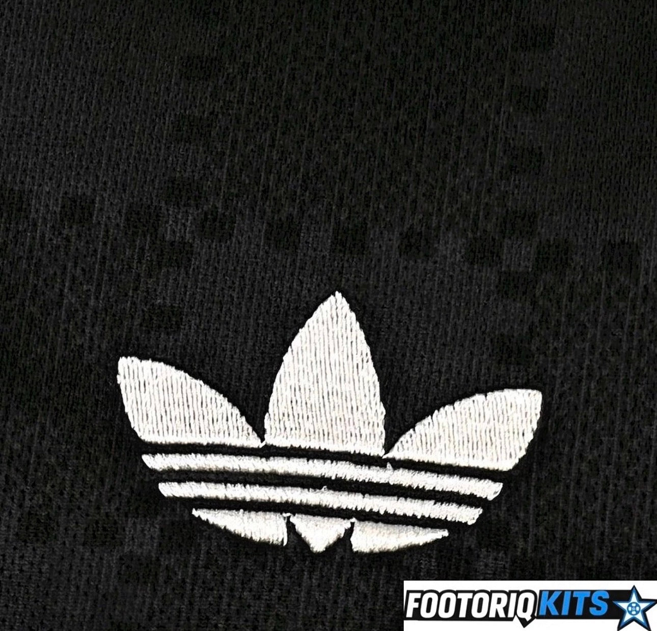 Maillot Manches Longues Bayern Munich Edition Limité Noir 25/26