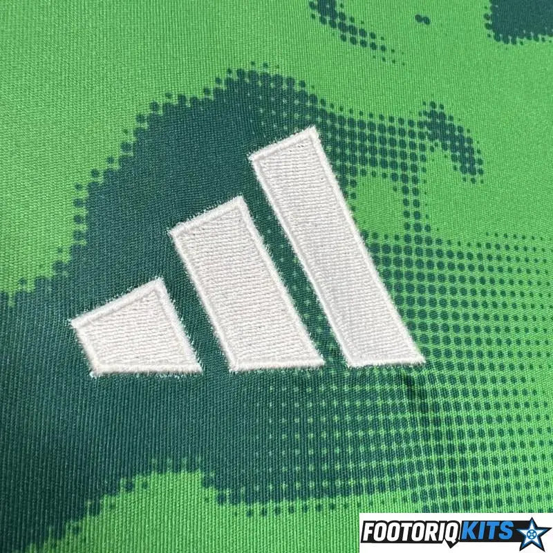 {{ product_title }} - maillot de football adulte et enfant personnalisable