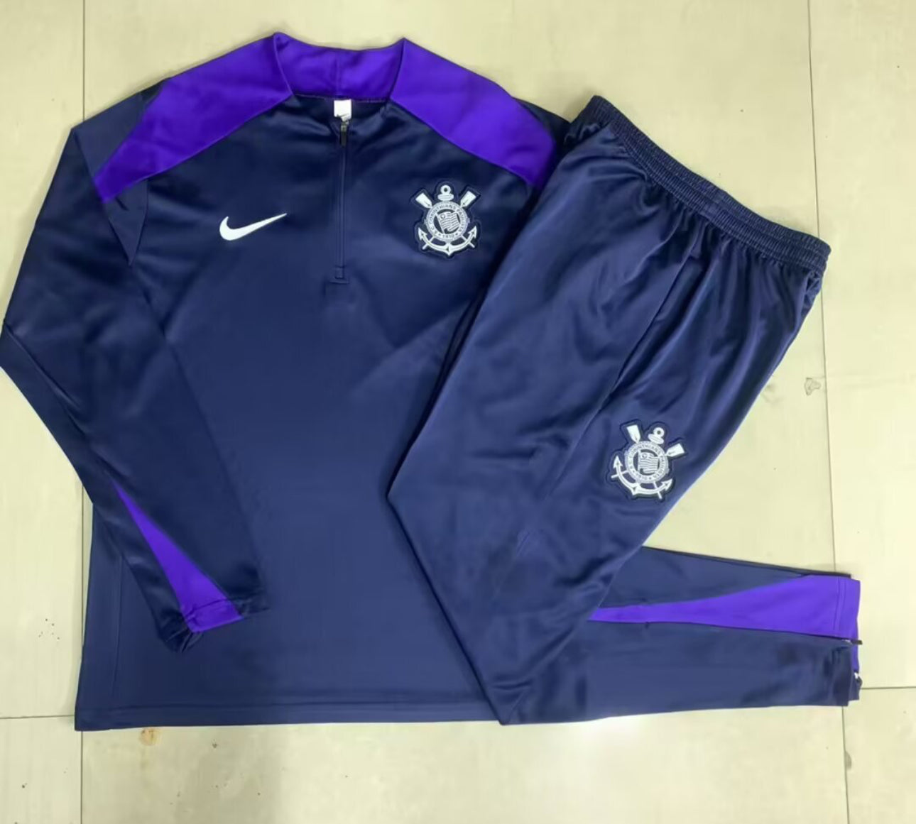 Footoriq Kits: La Zone Du Peuple