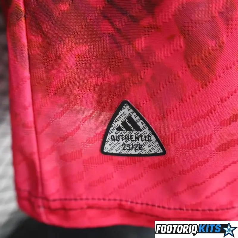 {{ product_title }} - maillot de football adulte et enfant personnalisable