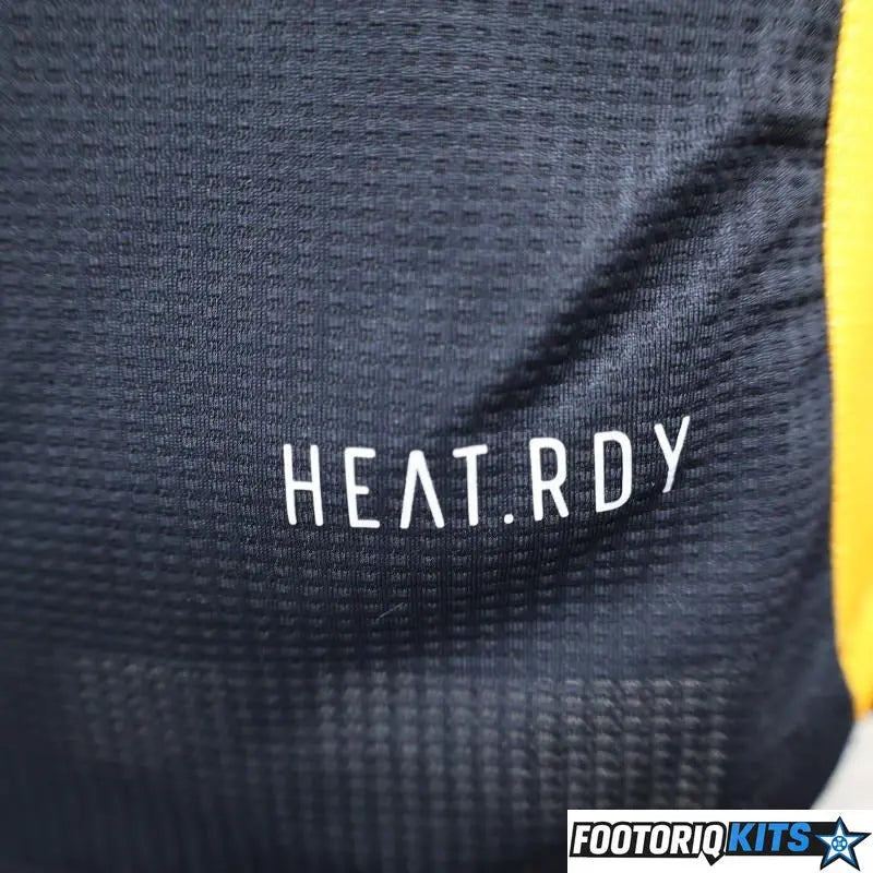 {{ product_title }} - maillot de football adulte et enfant personnalisable