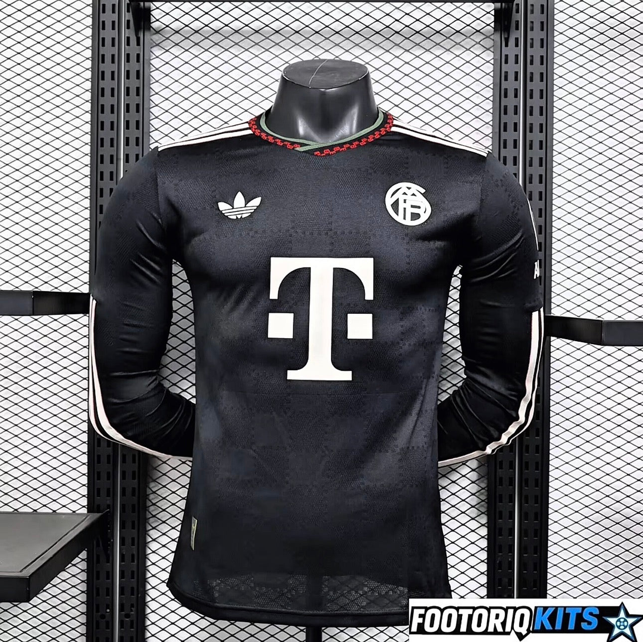 Fuite des maillots domicile, extérieur et troisième maillot du Bayern Fuite des maillots domicile, extérieur et troisième maillot du Bayern