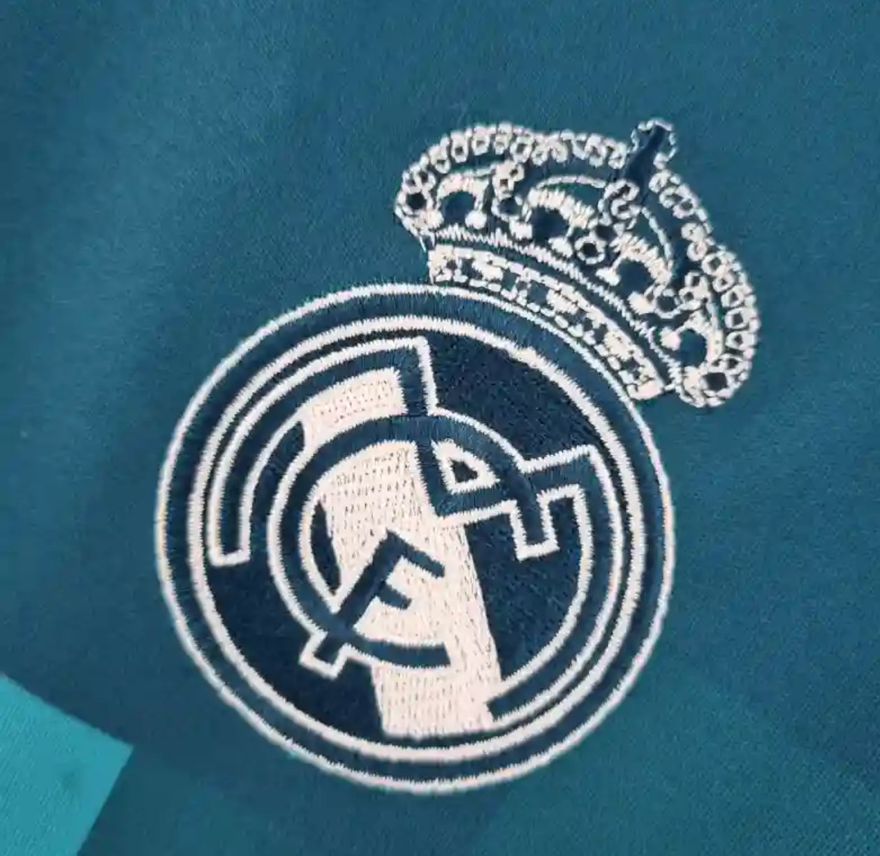 Retro Real Madrid 3. Blaues Trikot 17/18