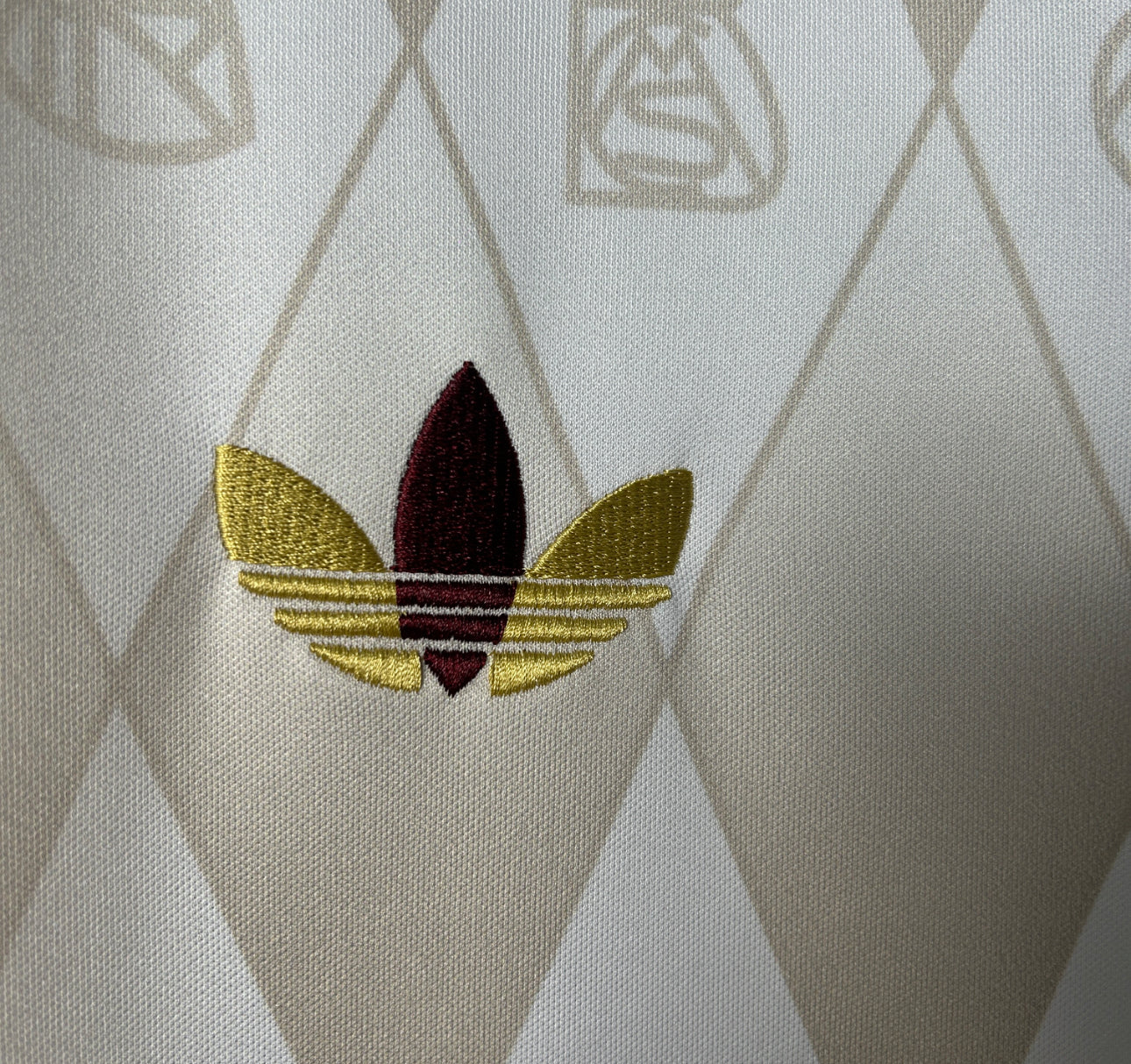 FC Bayern Sondertrikot 25/26