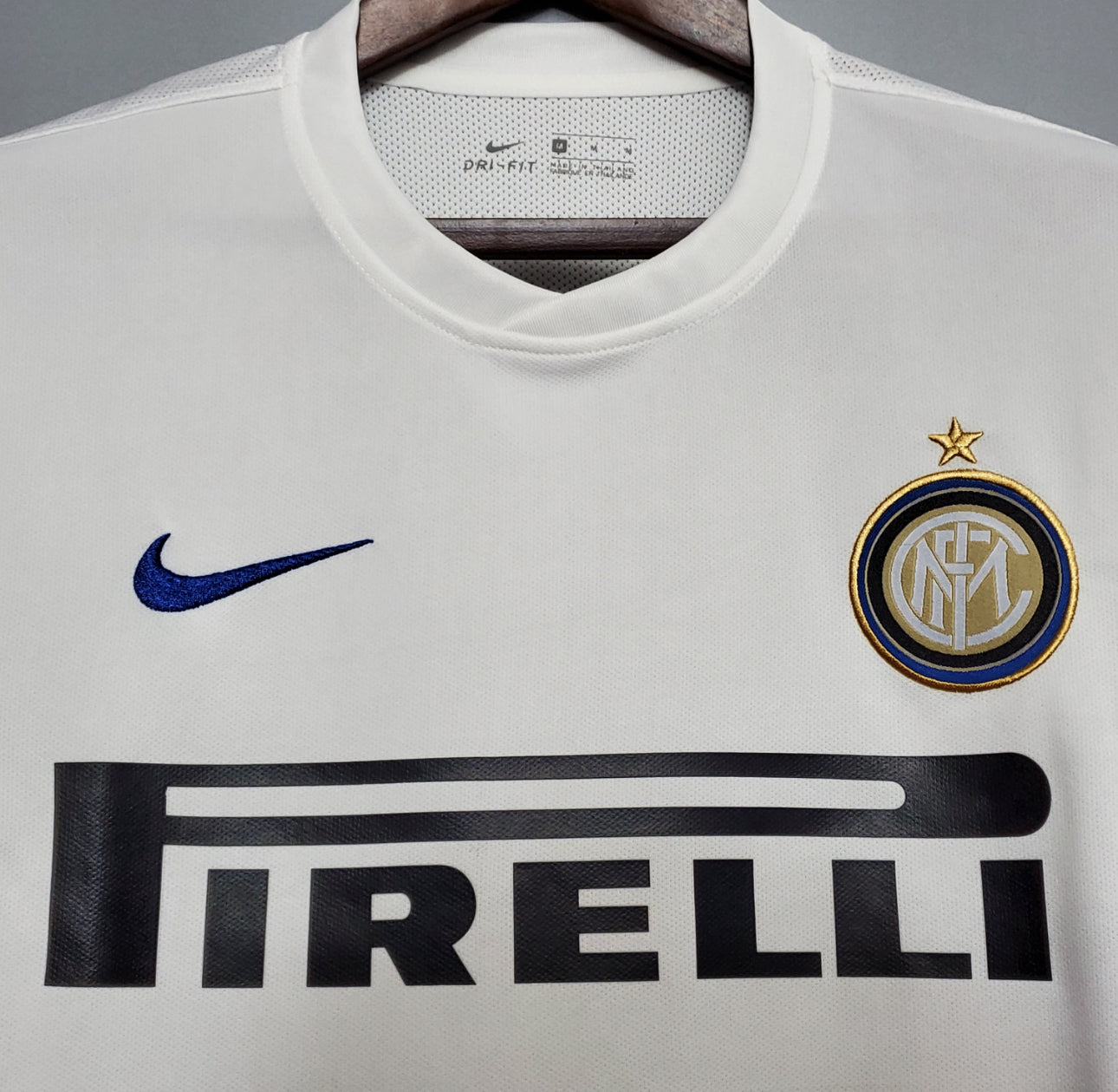 Inter Milan Away Retro Shirt 10/11
