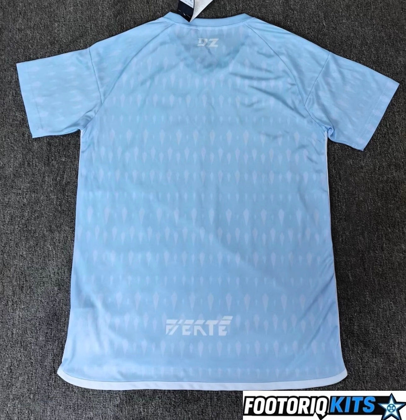 {{ product_title }} - maillot de football adulte et enfant personnalisable