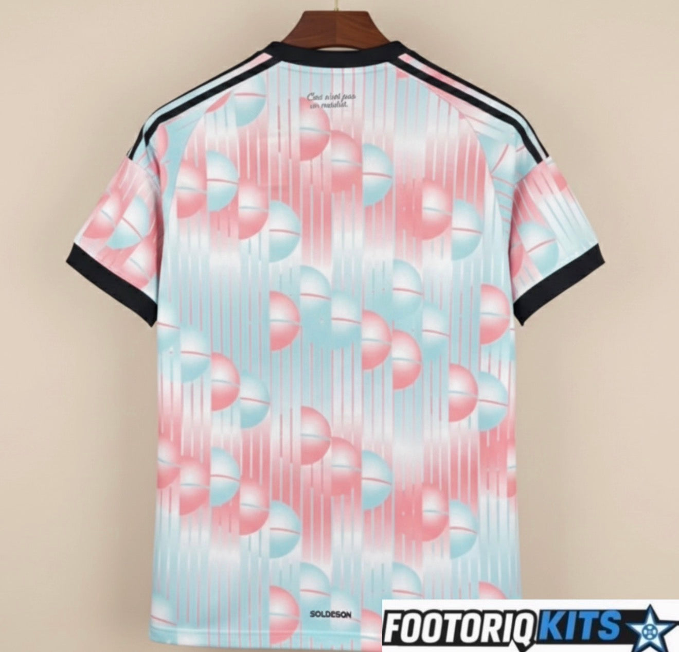 Maillot De Foot Rose: Une Tendance Éclatante en 2025/2026