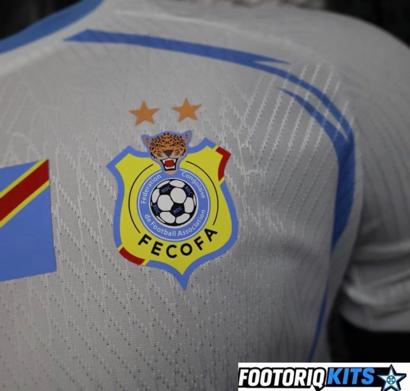 {{ product_title }} - maillot de football adulte et enfant personnalisable