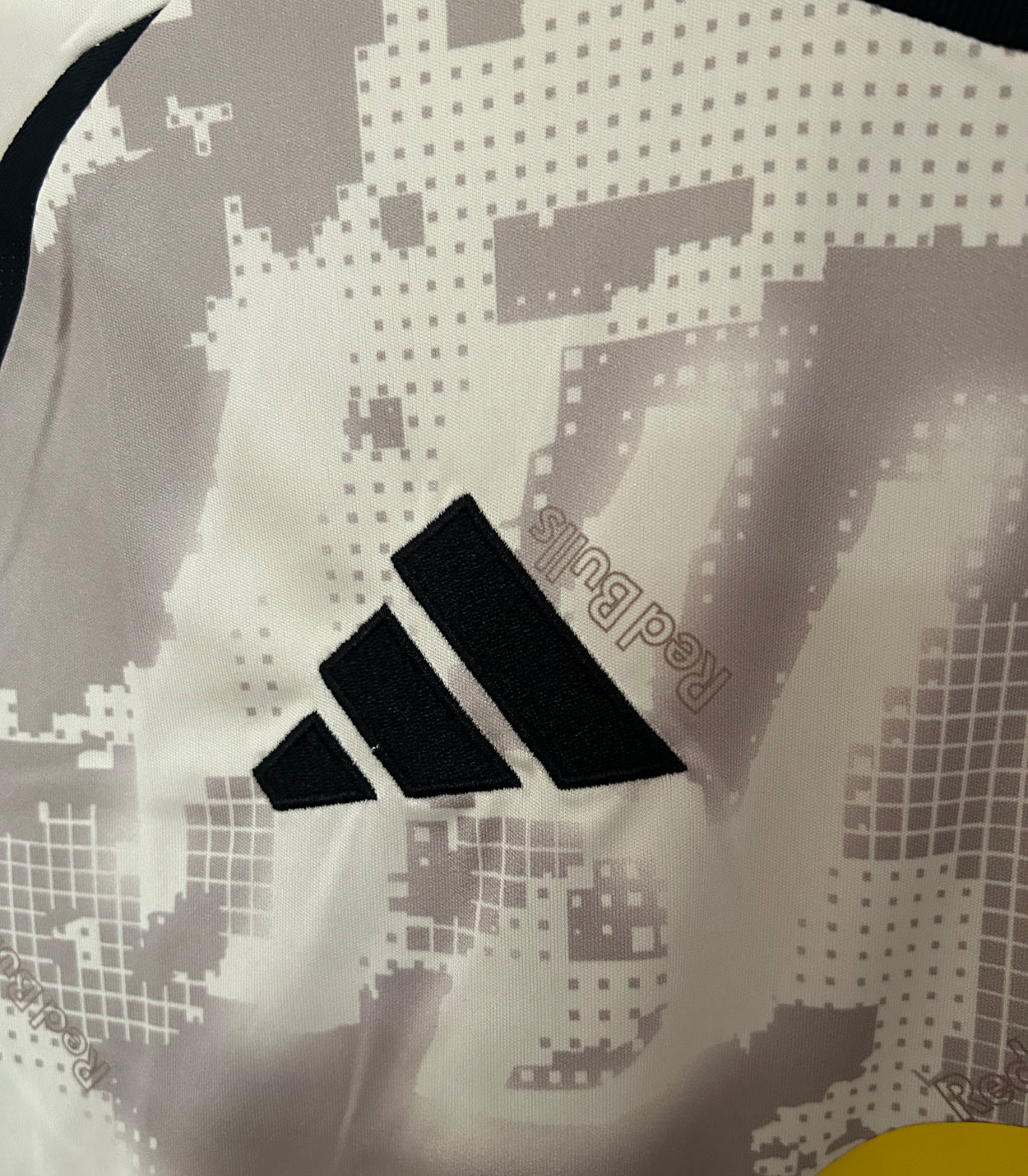 New York Red Bulls Beige Away Jersey 25/26
