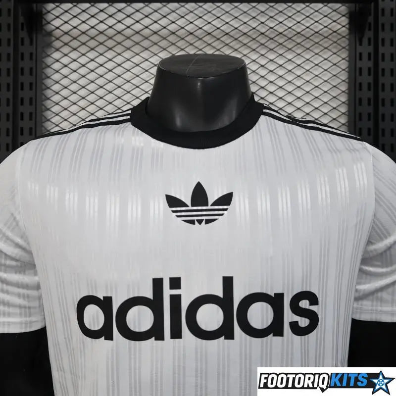 {{ product_title }} - maillot de football adulte et enfant personnalisable