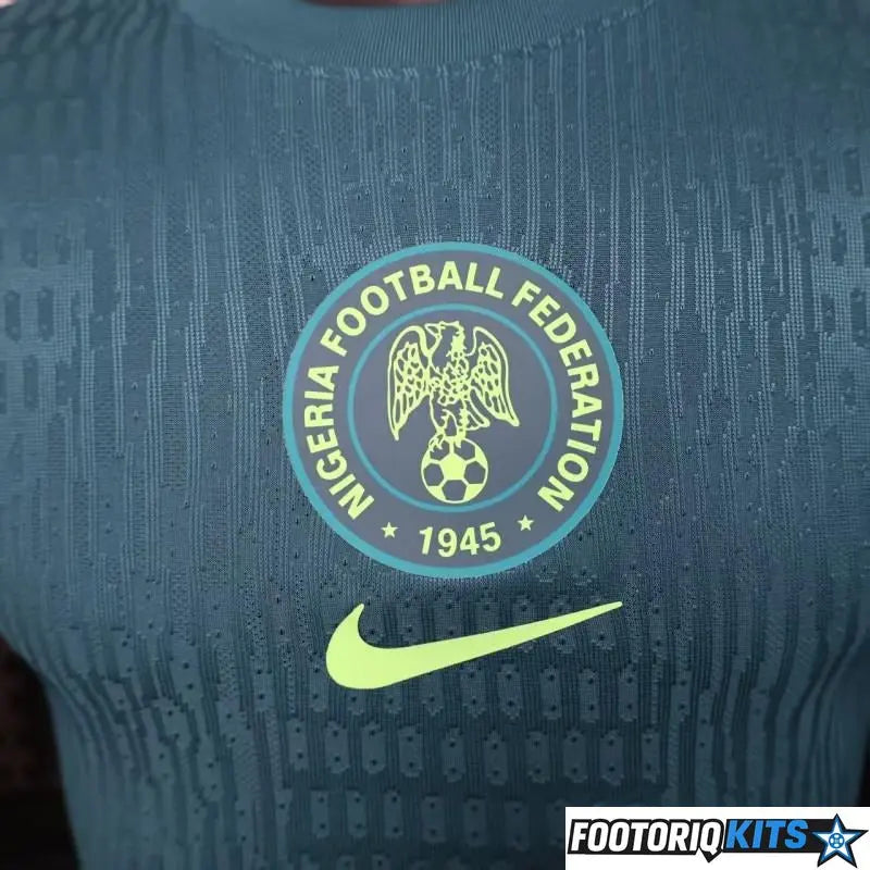{{ product_title }} - maillot de football adulte et enfant personnalisable