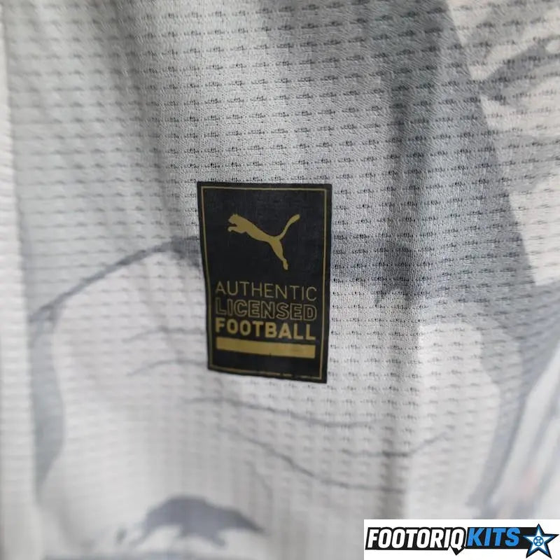 {{ product_title }} - maillot de football adulte et enfant personnalisable