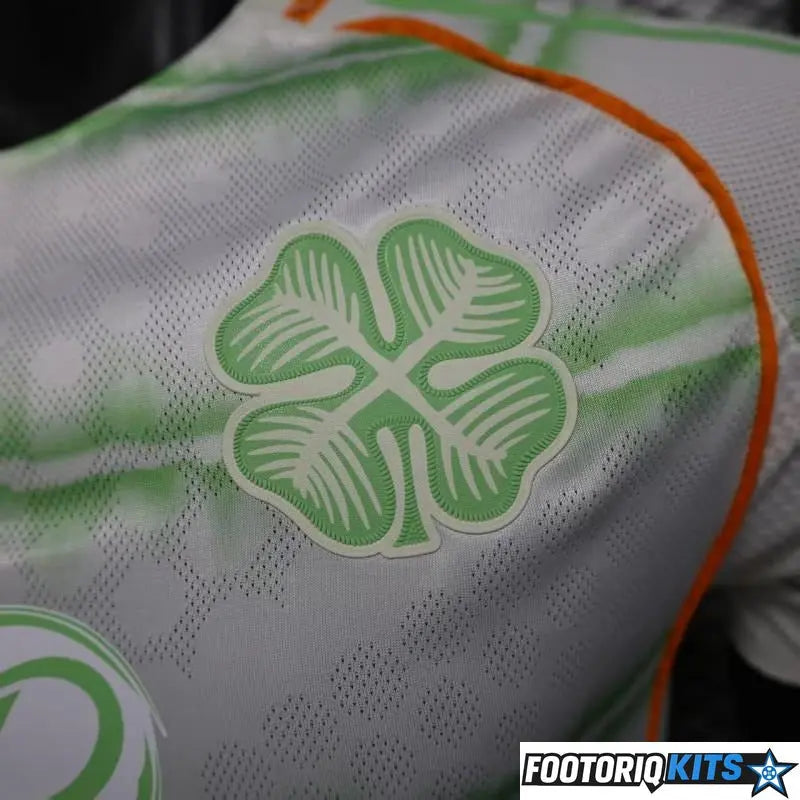 {{ product_title }} - maillot de football adulte et enfant personnalisable