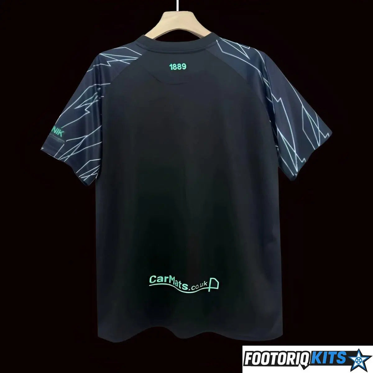 {{ product_title }} - maillot de football adulte et enfant personnalisable