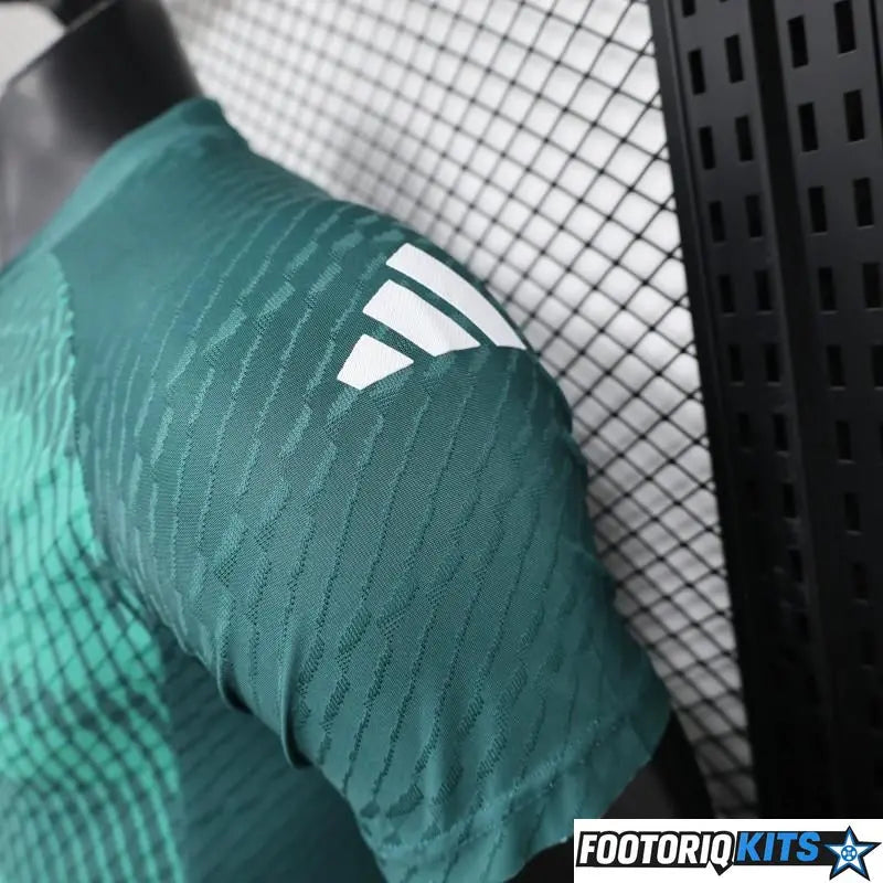 {{ product_title }} - maillot de football adulte et enfant personnalisable