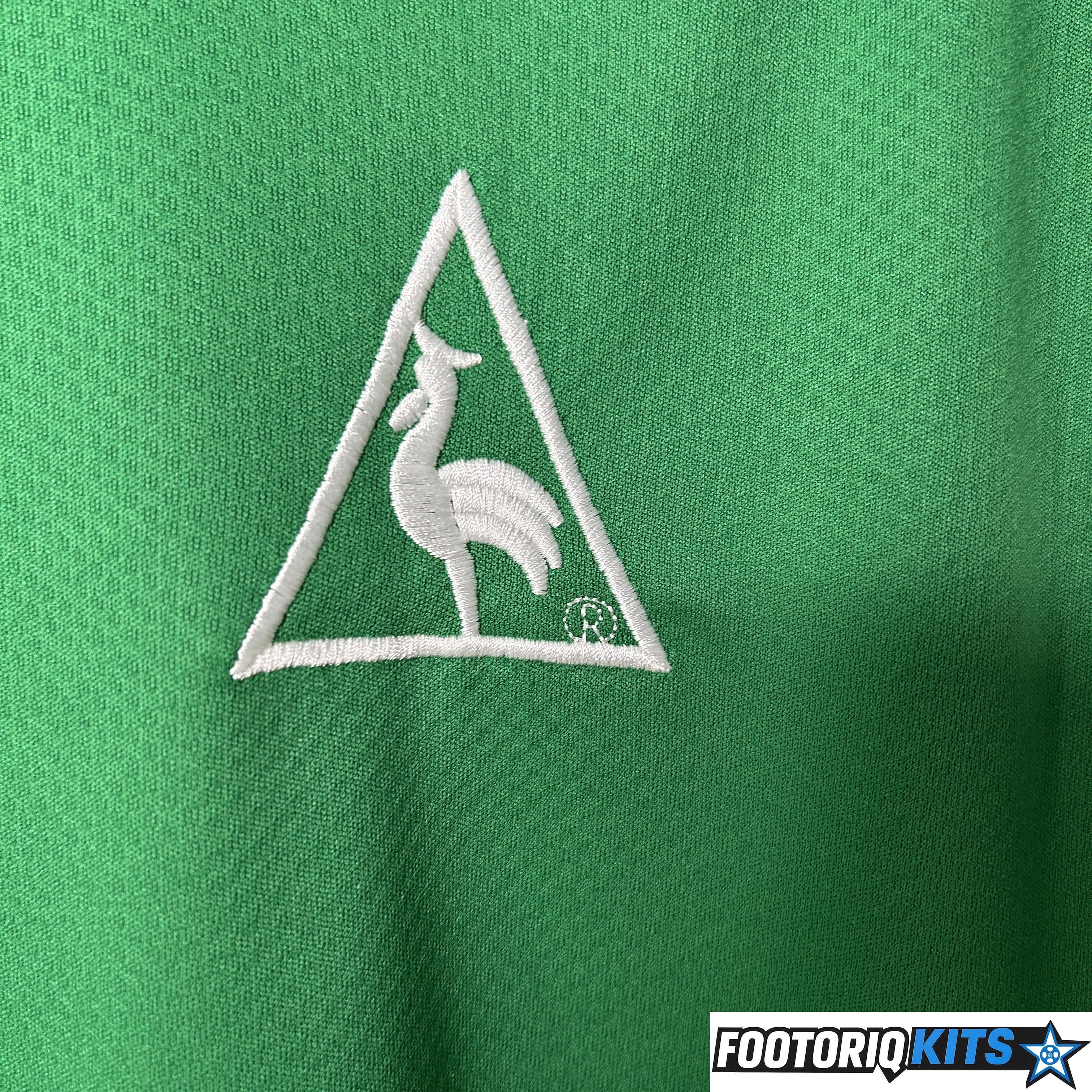 Maillot rétro SENEGAL 2002 away DIOUF - Les Voyages En Ballon - Maillots de football vintage Maillot rétro SENEGAL 2002 away DIOUF - Les Voyages En Ballon - Maillots de football vintage